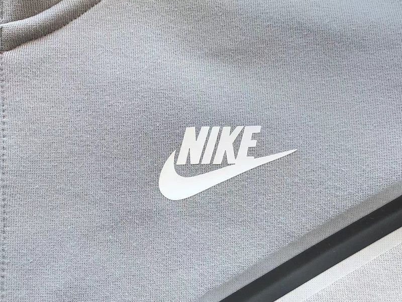NIKE TECH FLEECE HOODIE x GREY/WHITE
