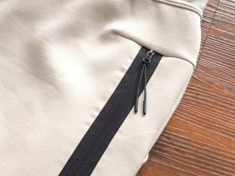 NIKE TECH FLEECE PANTS x CREAMY WHITE