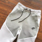 NIKE TECH FLEECE PANTS x WHITE/GREY